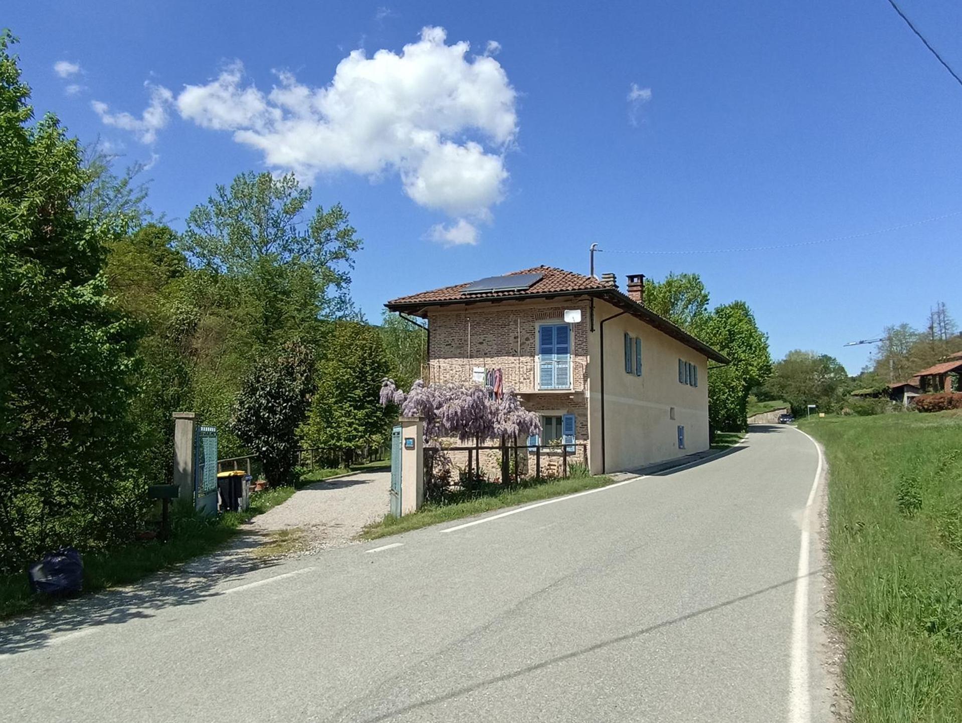 I Suoni Del Bosco Hotell Casalborgone Exteriör bild